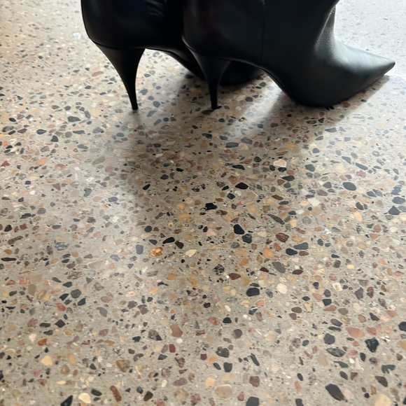 Saint Laurent Kiki OTK leather boots - Picture 3 of 5